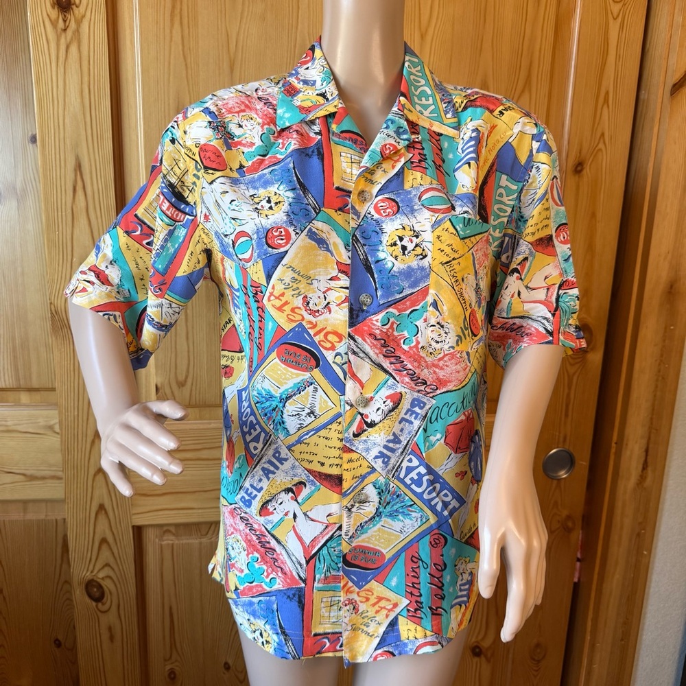 Vintage 80s 90s Silk Blouse Top Size S Resort Travel Retro Ladies Novelty Print